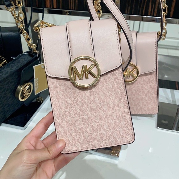 Michael Kors Carmen phone crossbody
